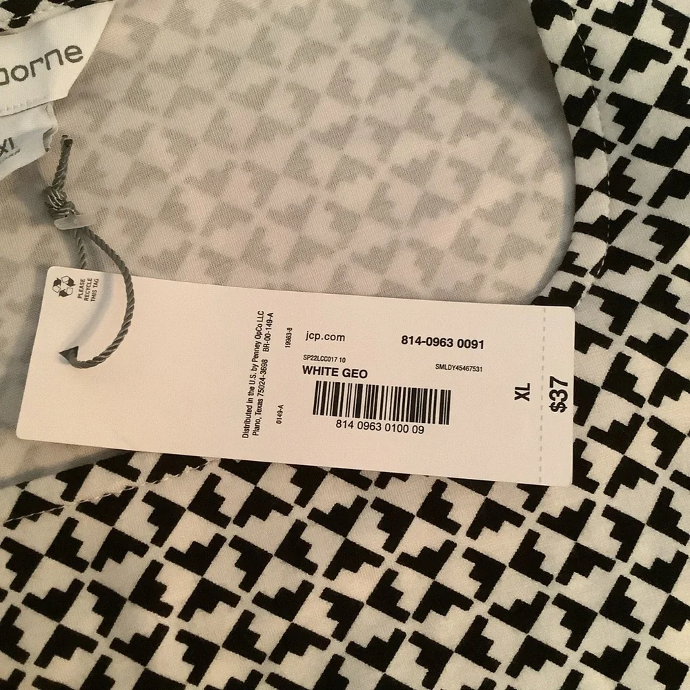 Liz Claiborne Top Short Sleeve White Geo Size XL New - Picture 10 of 11